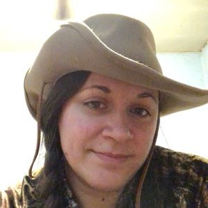 Meet your Posher, Carmen